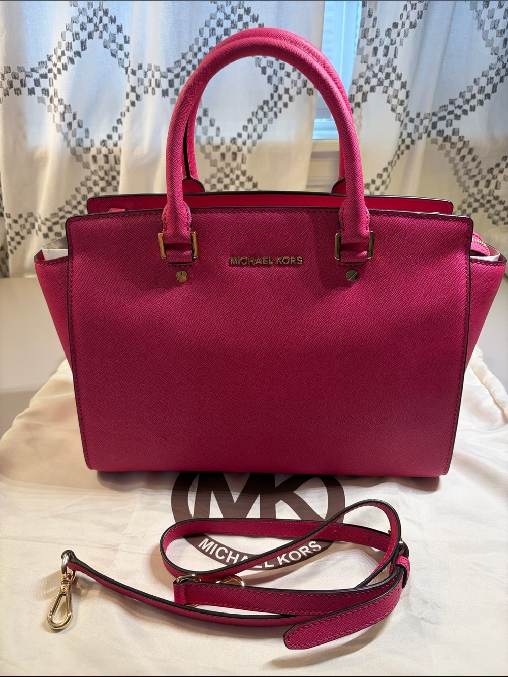 Michael Kors Selma Hot Pink Saffiano Leather Bag